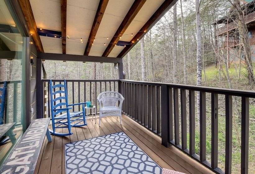 Pet Friendly Gatlinburg Cabin W/ Game Room!