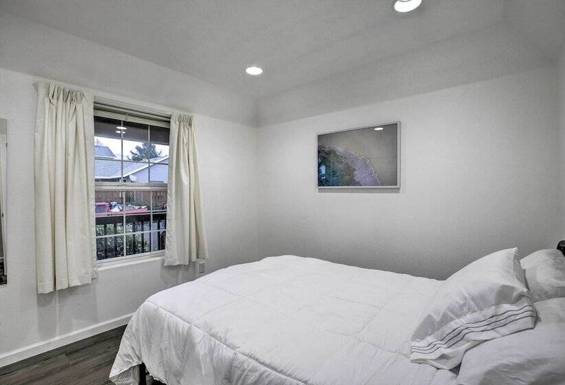 Pet Friendly Pnw Home, 1 Mi To Rockaway Beach