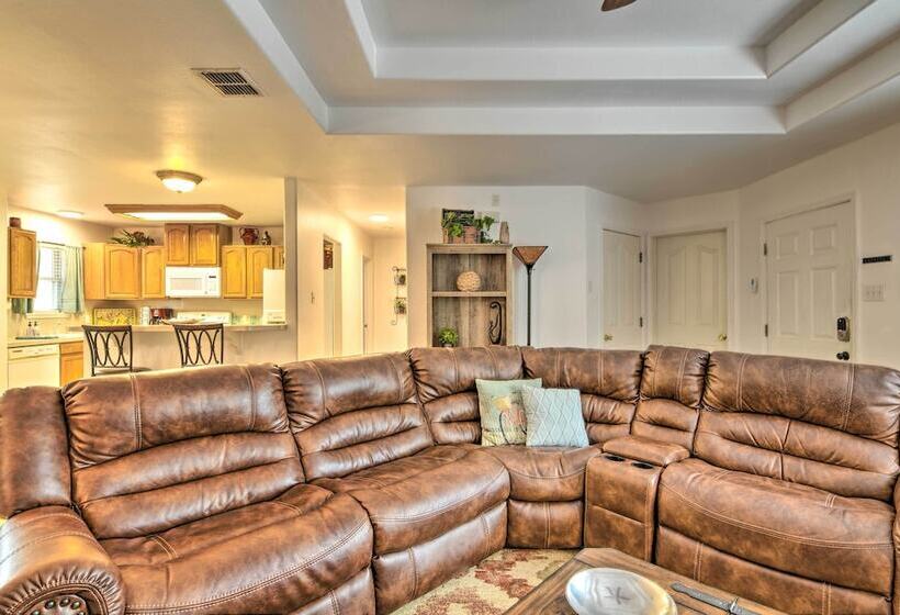 Pet Friendly Rockport Home ~ 4 Mi To Beach!