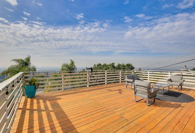 Bright Whittier Home W/ Pool Table + Spacious Deck