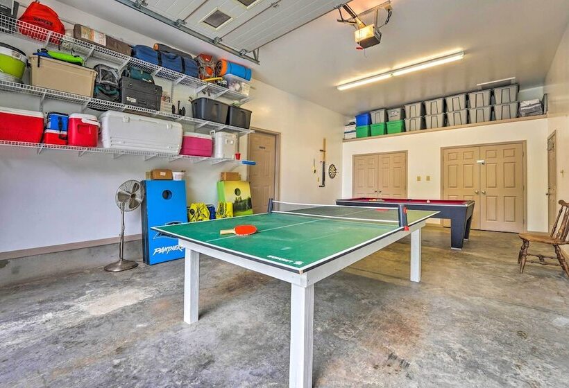 Pisgah Forest Farm Home: Outdoor Pool & Games