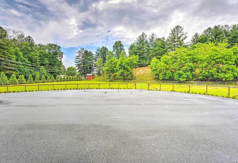 Pisgah Forest Farm Home: Outdoor Pool & Games