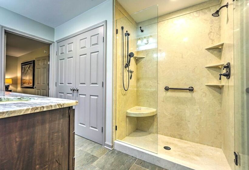 Pisgah Forest Farm Home: Outdoor Pool & Games