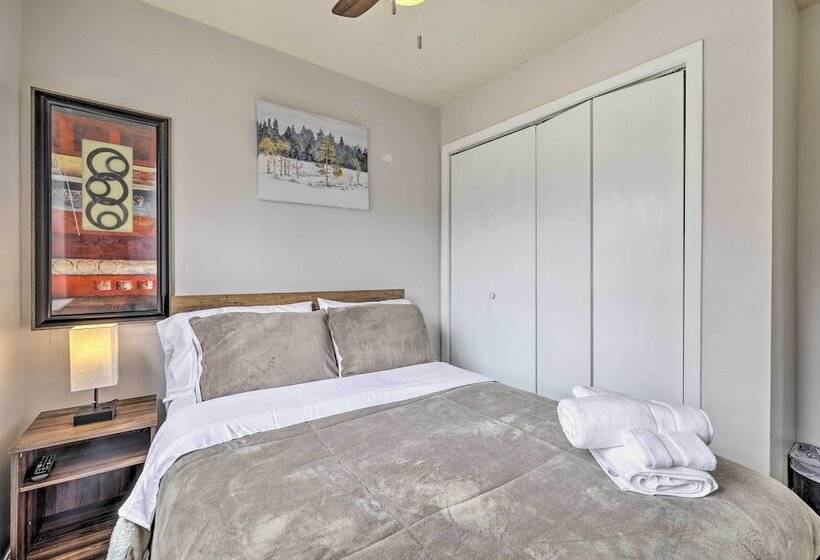 < 2 Mi To Dresser Lake: Home W/ Pool Access!