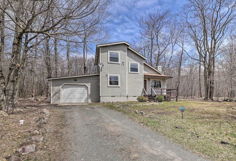 < 2 Mi To Dresser Lake: Home W/ Pool Access!