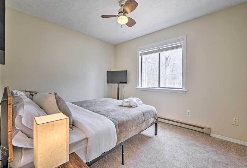 < 2 Mi To Dresser Lake: Home W/ Pool Access!