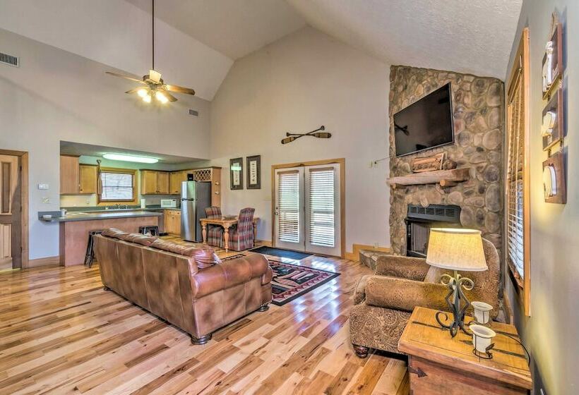 Quaint Lakeside Cabin W/ Pond & Fire Pit!