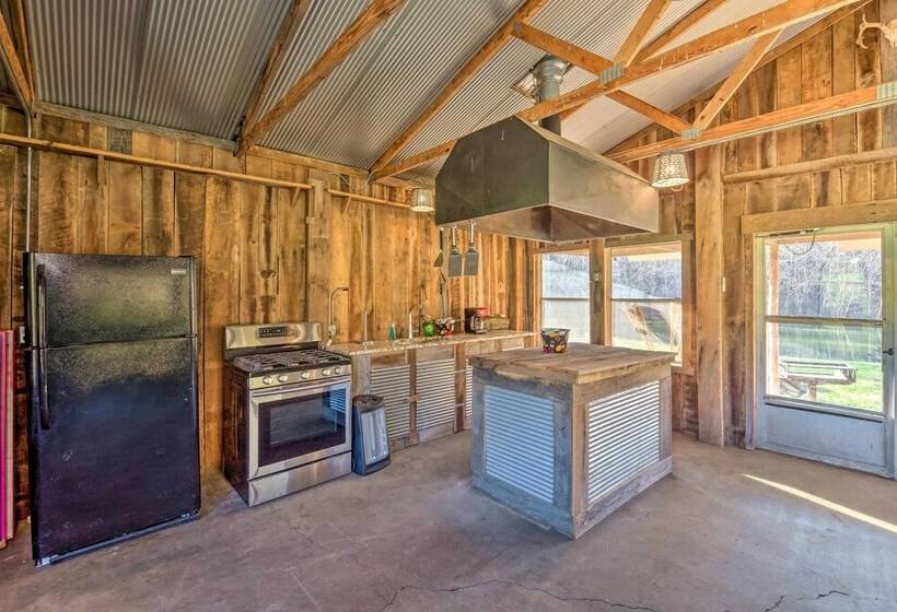 Quaint Lakeside Cabin W/ Pond & Fire Pit!