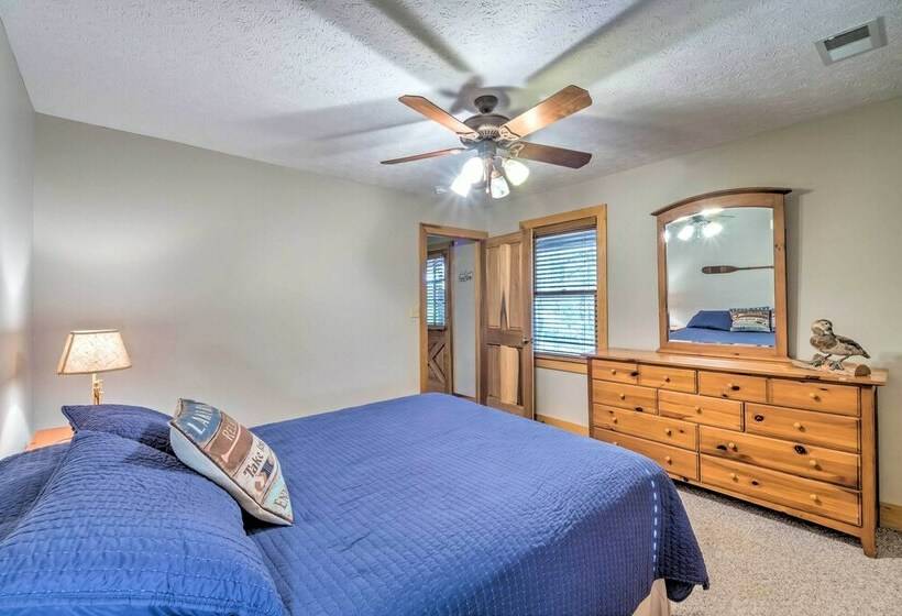 Quaint Lakeside Cabin W/ Pond & Fire Pit!