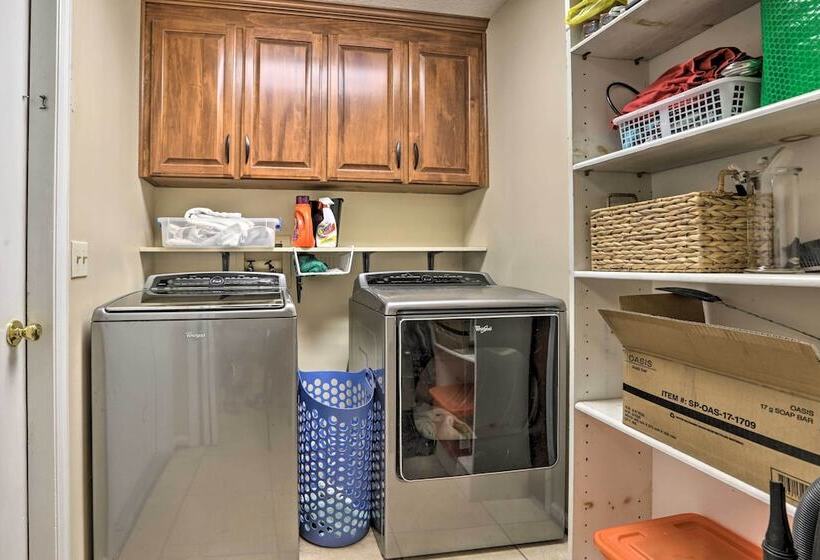 Quiet Dothan House With Fenced Yard + Fire Pit!