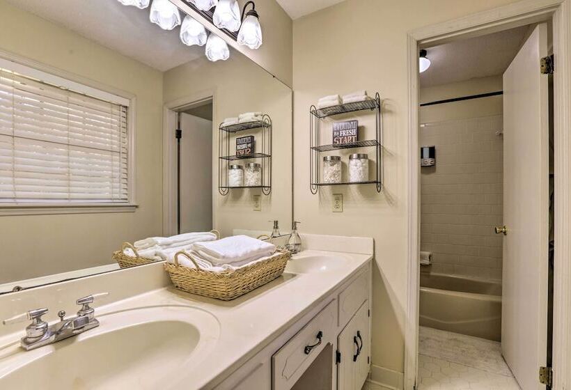 Quiet Dothan House With Fenced Yard + Fire Pit!