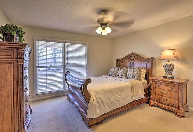 Quiet Dothan House With Fenced Yard + Fire Pit!