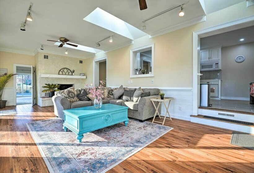 Ranchstyle House W/ Pool, Deck & Fire Pit!