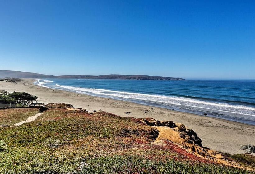 Remodeled Home W/ Spa & Deck: Walk To Dillon Beach