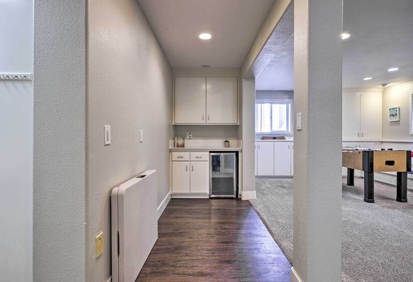 Remodeled Home W/ Spa & Deck: Walk To Dillon Beach