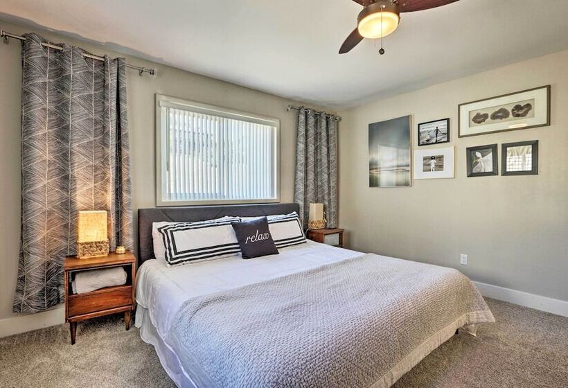 Remodeled Home W/ Spa & Deck: Walk To Dillon Beach