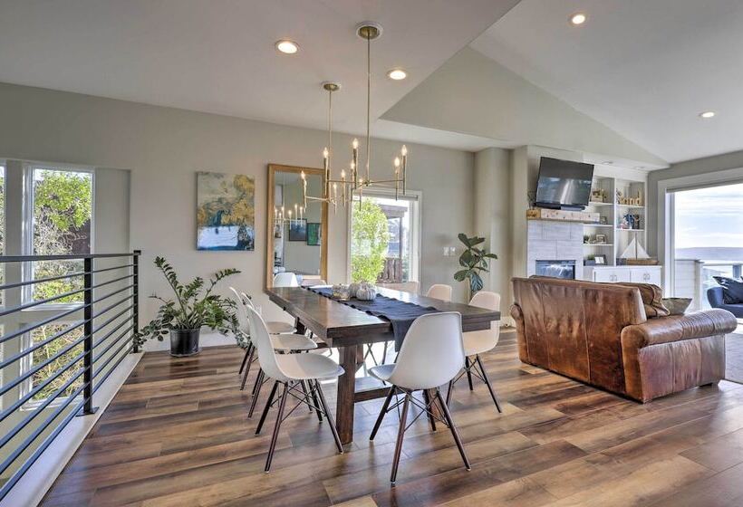 Remodeled Home W/ Spa & Deck: Walk To Dillon Beach