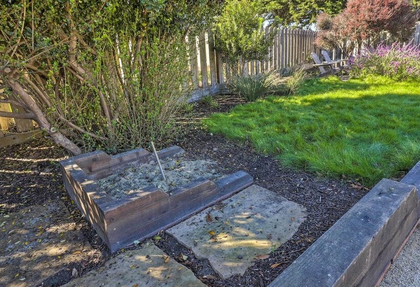 Remodeled Home W/ Spa & Deck: Walk To Dillon Beach