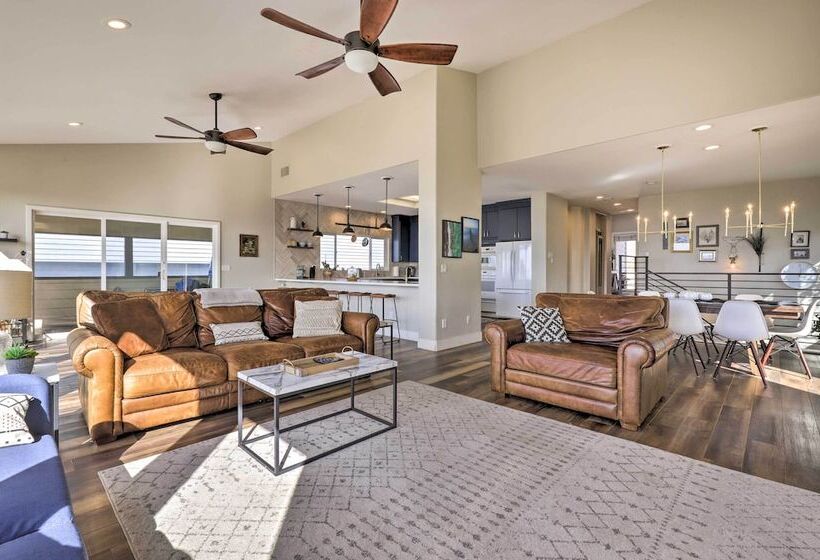 Remodeled Home W/ Spa & Deck: Walk To Dillon Beach