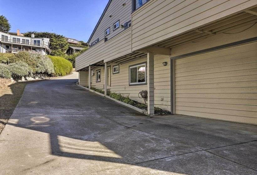 Remodeled Home W/ Spa & Deck: Walk To Dillon Beach
