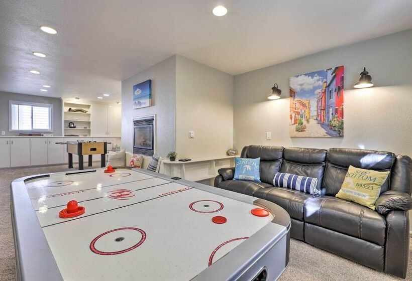 Remodeled Home W/ Spa & Deck: Walk To Dillon Beach