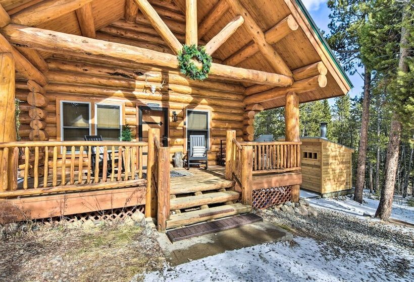 Remodeled Fairplay Log Cabin W/ Sauna + Loft!
