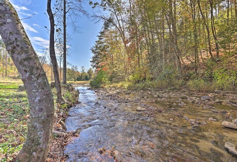 Remote Mountain Escape W/ Hot Tub & 122 Acres!