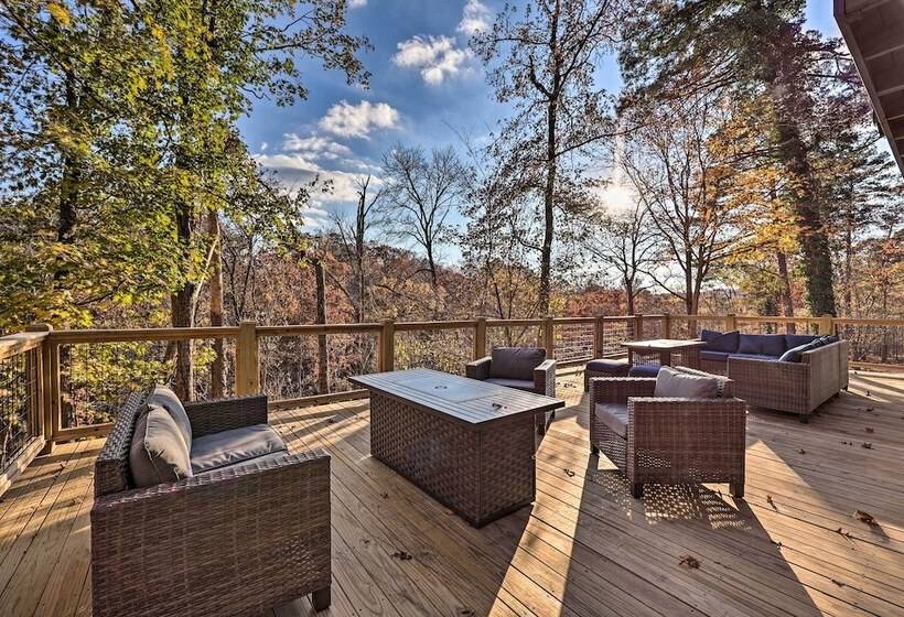 Renovated Bella Vista Retreat < 2 Mi To Golf!