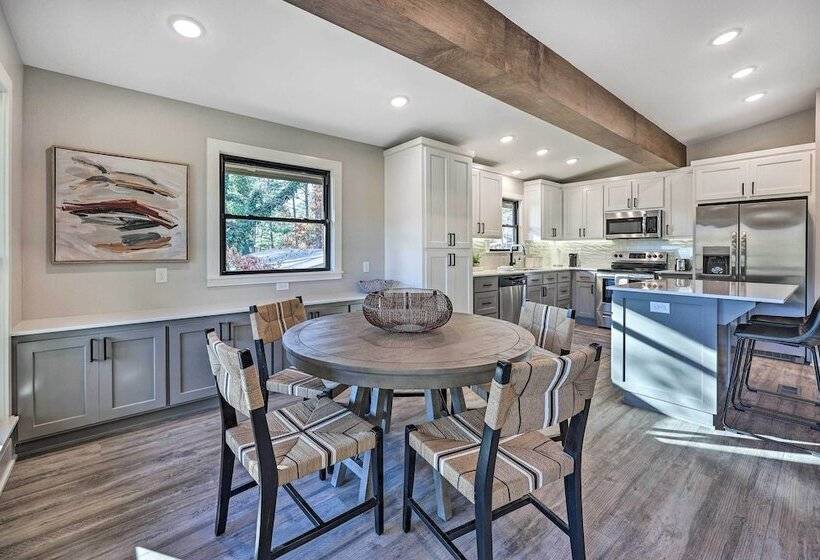 Renovated Bella Vista Retreat < 2 Mi To Golf!