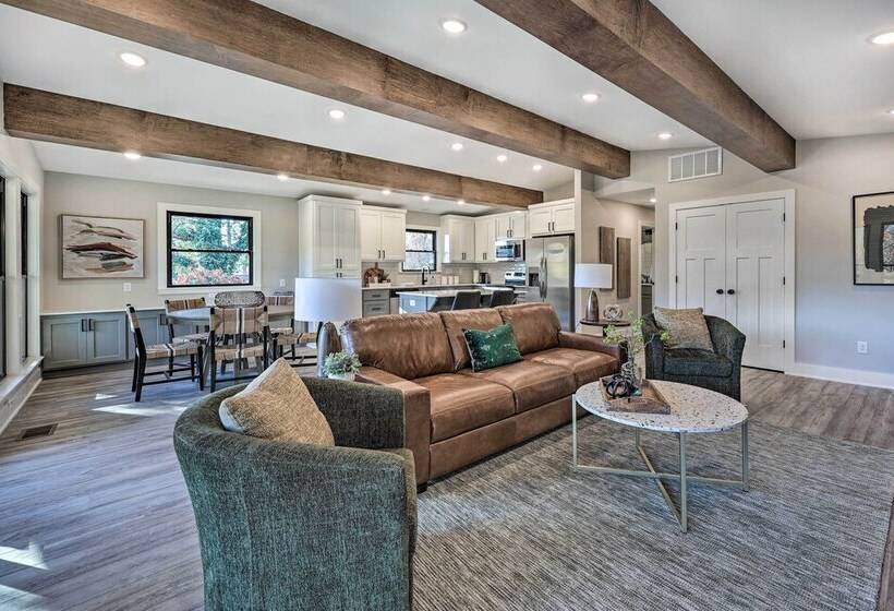 Renovated Bella Vista Retreat < 2 Mi To Golf!