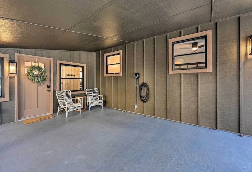 Renovated Bella Vista Retreat < 2 Mi To Golf!