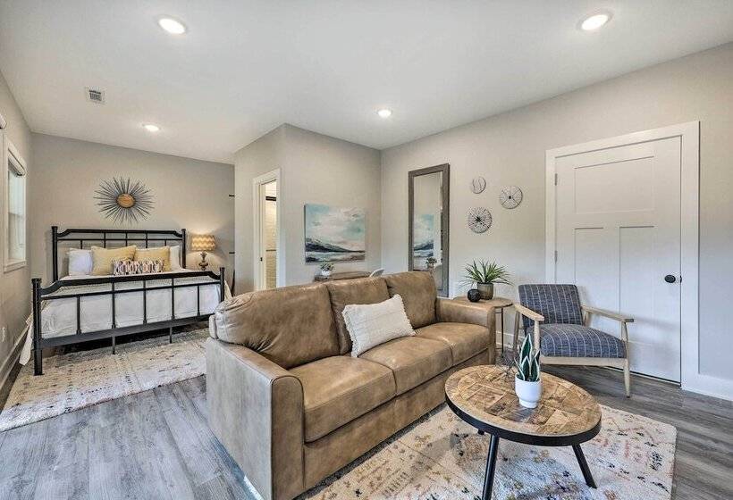 Renovated Bella Vista Retreat < 2 Mi To Golf!