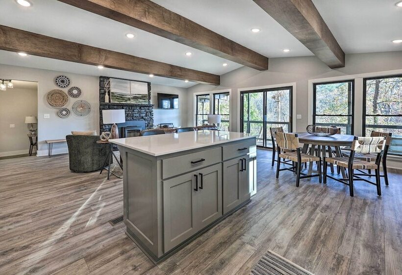 Renovated Bella Vista Retreat < 2 Mi To Golf!