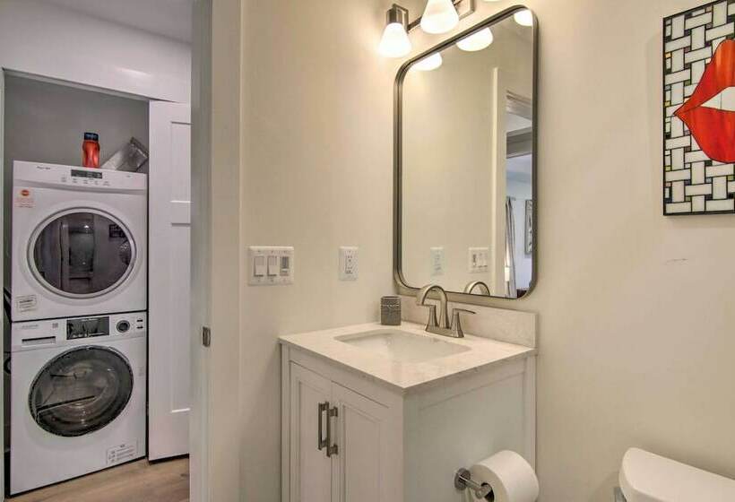 Renovated Cambridge Retreat W/ Patio & Grill!