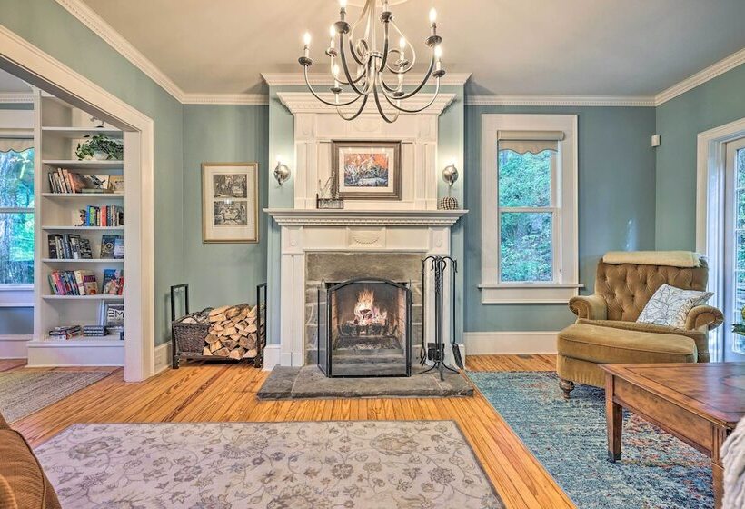 Restored Victorian Home   Walk To Downtown Hawley!