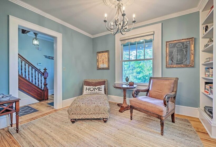 Restored Victorian Home   Walk To Downtown Hawley!
