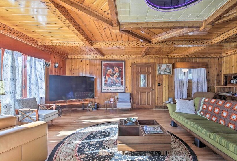 Retro Rhinelander Lake Retreat W/ Fire Pit!