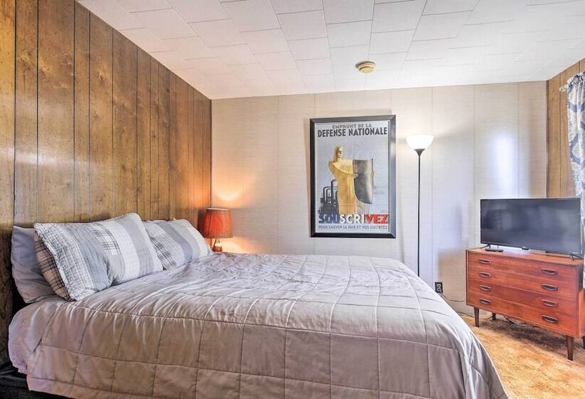 Retro Rhinelander Lake Retreat W/ Fire Pit!