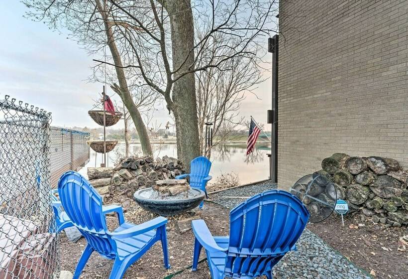 Riverfront Rockford Home W/ Fire Pit & Deck!