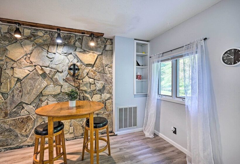 Roan Mountain Creekside Cabin: Hike & Fish!