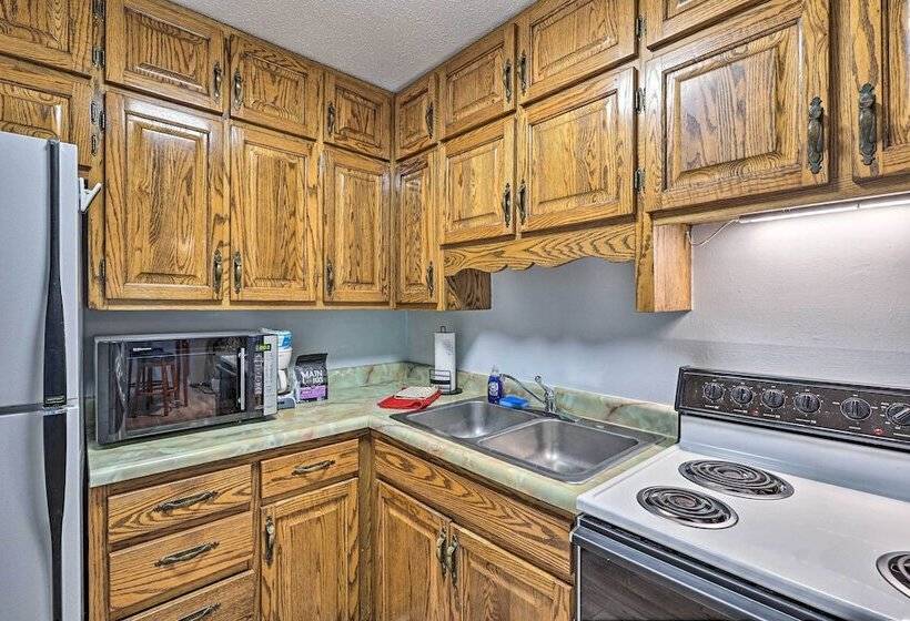 Roan Mountain Creekside Cabin: Hike & Fish!