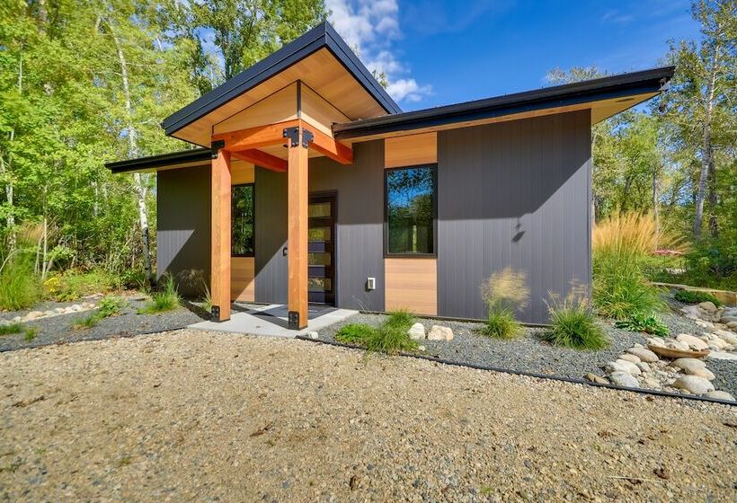 Rock Creek Retreat: Creekside Cabin Near Red Lodge