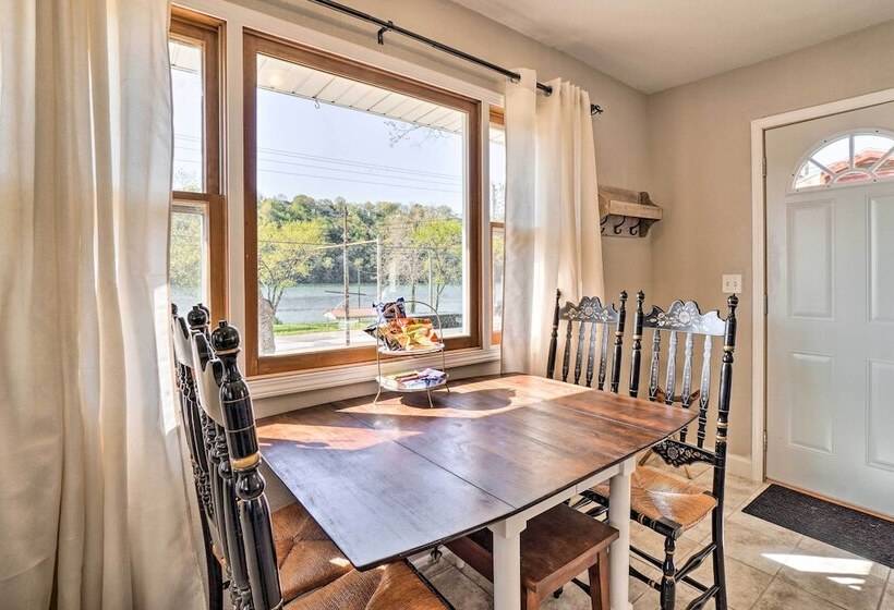 Rockaway Beach House W/ Fire Pit & River View!