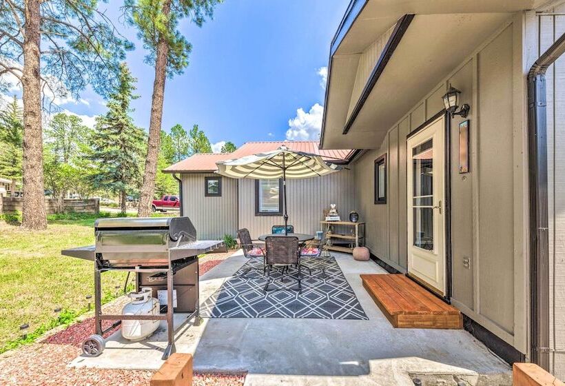 Ruidoso Home W/ Patio, Walk To Restaurants!