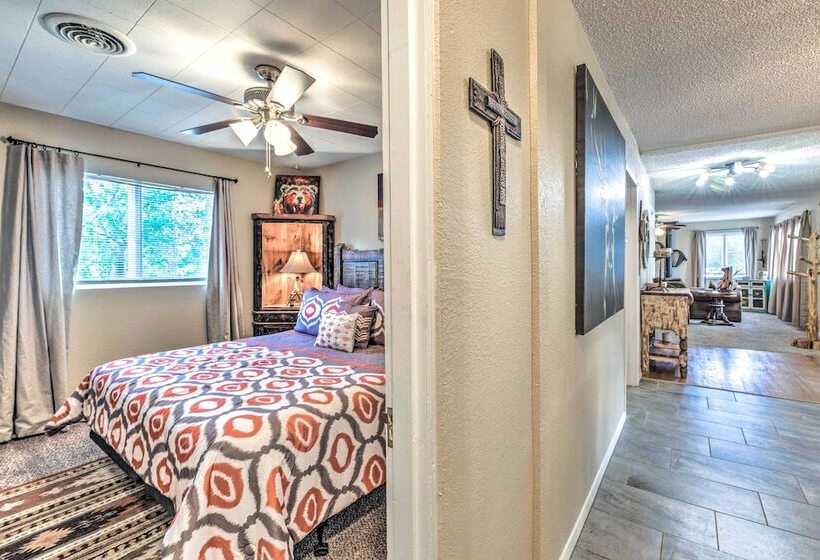 Ruidoso Home W/ Patio, Walk To Restaurants!