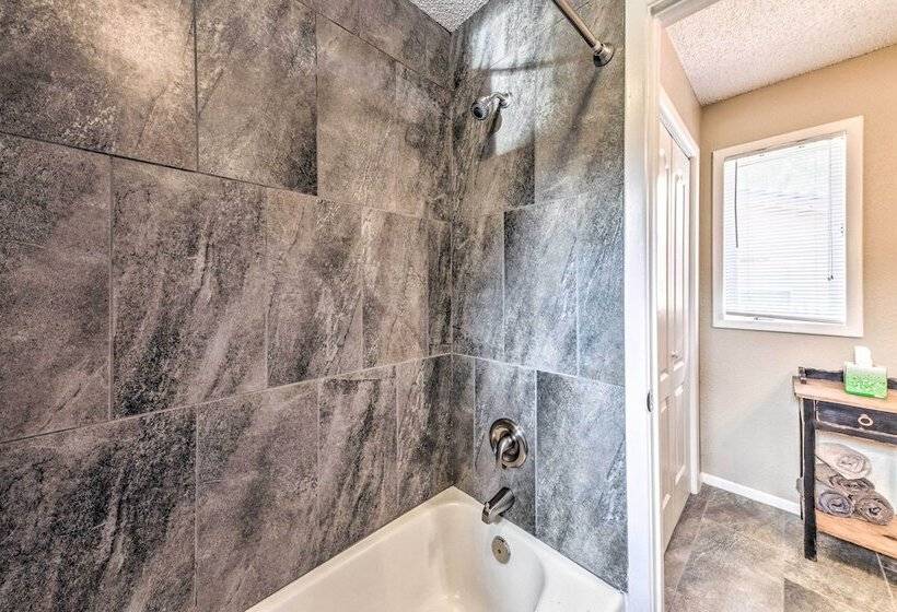 Ruidoso Home W/ Patio, Walk To Restaurants!