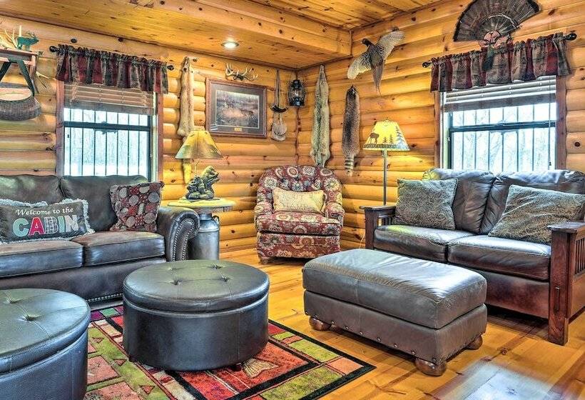 Rustic Cabin In Roaring River State Park!