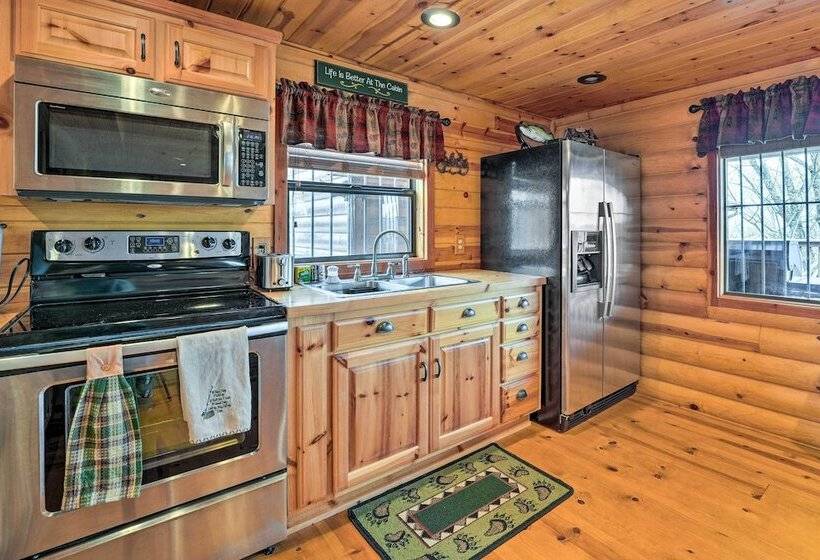 Rustic Cabin In Roaring River State Park!