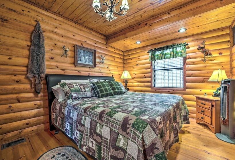 Rustic Cabin In Roaring River State Park!