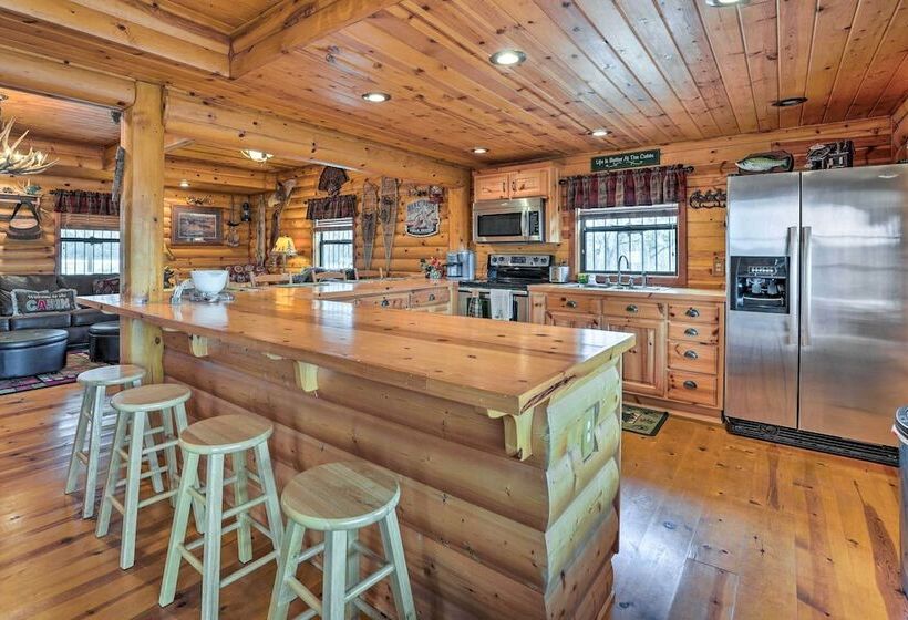 Rustic Cabin In Roaring River State Park!
